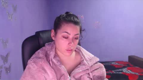 prettyjulliette online show from 01-07-25, 03:54