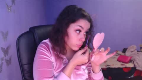 prettyjulliette online show from 01-10-25, 02:02