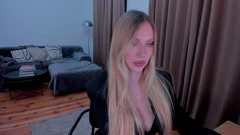 Snapshot of prettyk1ller chatting on 05-04-26, 11:12 Eva online show from 05-04-26, 11:12