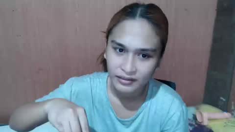 Snapshot of prettykate_04 chatting on 01-21-25, 02:33 Kate online show from 01-21-25, 02:33