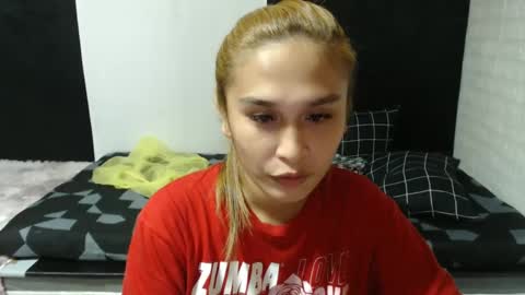 Snapshot of prettykate_04 chatting on 02-08-25, 06:33 Kate online show from 02-08-25, 06:33