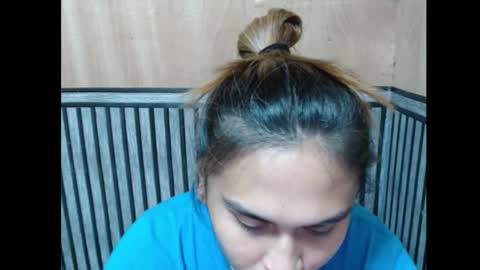 Snapshot of prettykate_04 chatting on 10-31-25, 06:47 Kate online show from 10-31-25, 06:47