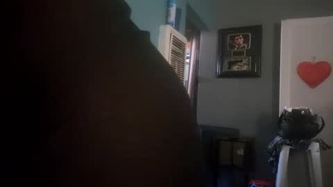 Snapshot of prettylips3 chatting on 01-15-25, 11:51 Mona Red online show from 01-15-25, 11:51