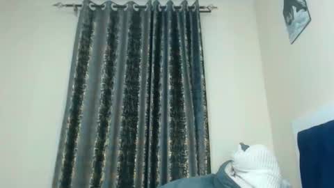 Lizzy online show from 02-16-26, 07:10