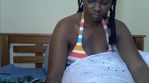 Snapshot of prettyliz30 chatting on 05-28-26, 01:36 LILIAN online show from 05-28-26, 01:36