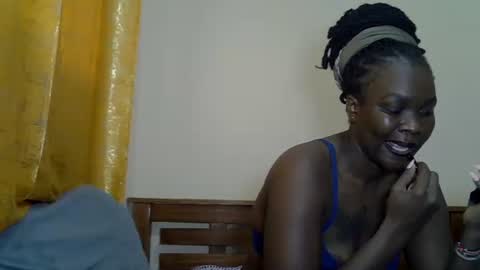 Snapshot of prettyliz30 chatting on 06-02-26, 09:33 LILIAN online show from 06-02-26, 09:33