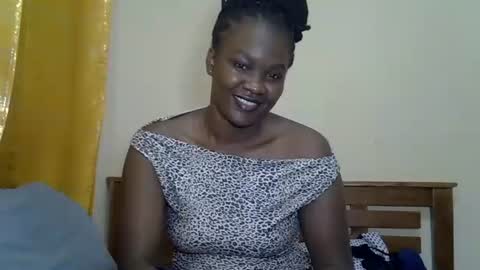 Snapshot of prettyliz30 chatting on 06-02-26, 11:07 LILIAN online show from 06-02-26, 11:07