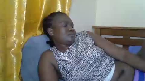 Snapshot of prettyliz30 chatting on 06-03-26, 11:13 LILIAN online show from 06-03-26, 11:13