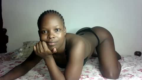 Snapshot of prettymelly_ chatting on 02-15-25, 07:38 Melly online show from 02-15-25, 07:38
