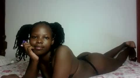 Snapshot of prettymelly_ chatting on 03-06-25, 01:58 Melly online show from 03-06-25, 01:58
