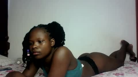 Snapshot of prettymelly_ chatting on 03-06-25, 10:09 Melly online show from 03-06-25, 10:09