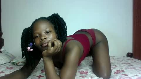 Snapshot of prettymelly_ chatting on 03-07-25, 01:42 Melly online show from 03-07-25, 01:42