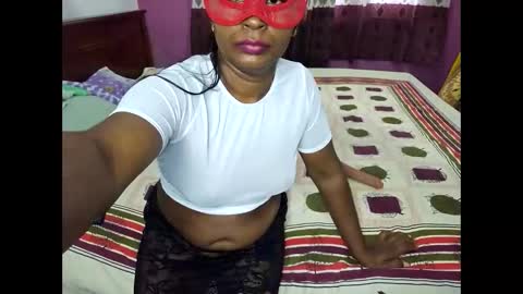 Prettypriya online show from 12-18-25, 02:06