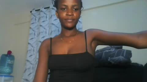 prettypussy_24 online show from 06-21-26, 08:00