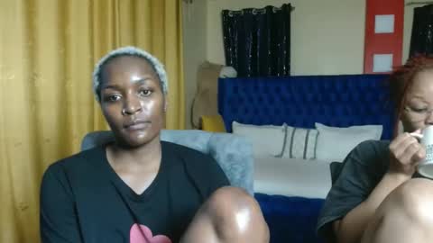 Snapshot of prettyquee chatting on 06-09-26, 06:52 sasha online show from 06-09-26, 06:52
