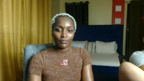 Snapshot of prettyquee chatting on 06-12-26, 11:03 sasha online show from 06-12-26, 11:03