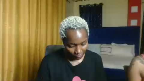 Snapshot of prettyquee chatting on 06-14-26, 12:18 sasha online show from 06-14-26, 12:18