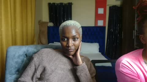 Snapshot of prettyquee chatting on 07-16-26, 08:37 sasha online show from 07-16-26, 08:37
