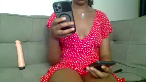 pretty queen online show from 10-28-25, 08:11