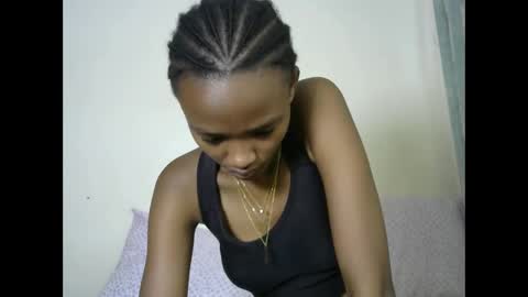 prettyquiny254 online show from 09-16-25, 12:50