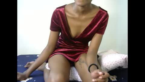 prettyquiny254 online show from 09-18-25, 08:55