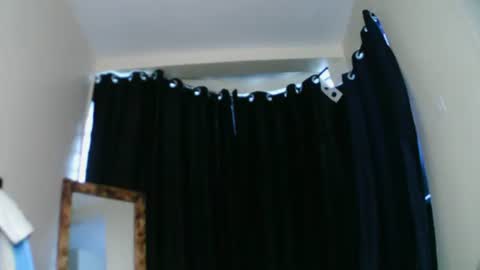 Snapshot of prettyreen chatting on 06-12-26, 07:18 prettyreen online show from 06-12-26, 07:18