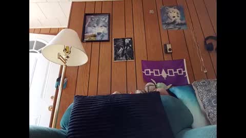 prettysolid7 online show from 10-17-25, 07:16