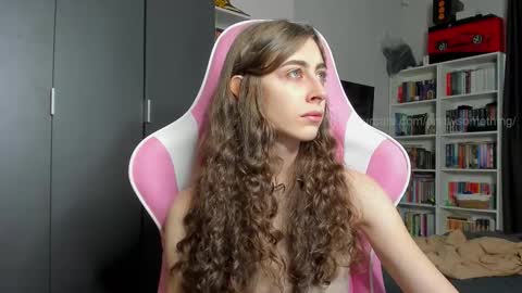 Sophie  next stream will be at Monday  i will wait you guys  online show from 02-26-26, 08:24