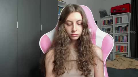 Sophie  next stream will be at Monday  i will wait you guys  online show from 03-11-26, 01:39