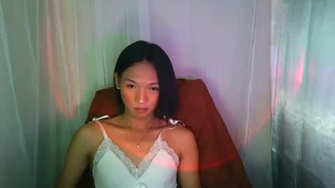 Snapshot of prettyvexana chatting on 10-17-25, 10:12 Vexana online show from 10-17-25, 10:12