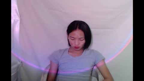 Snapshot of prettyvexana chatting on 10-22-25, 11:48 Vexana online show from 10-22-25, 11:48