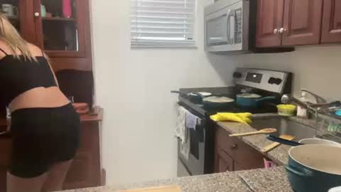 prettyyykittyyy22 online show from 10-16-25, 07:48