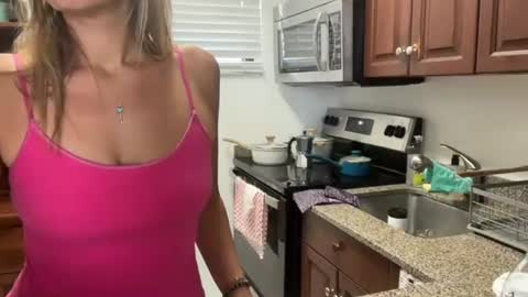 prettyyykittyyy22 online show from 05-02-26, 05:51