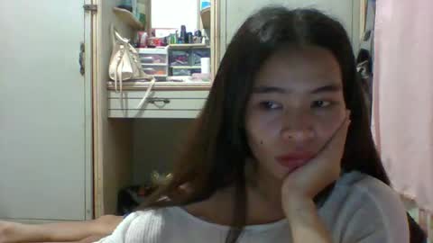 Snapshot of prety784828 chatting on 04-21-26, 12:33 prety784828 online show from 04-21-26, 12:33