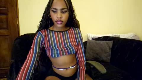 Snapshot of priceless_sexy chatting on 03-16-26, 03:23 priceless_sexy online show from 03-16-26, 03:23