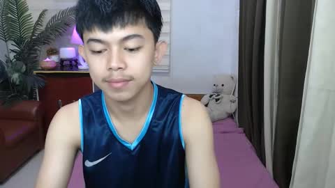 Snapshot of primocummerx chatting on 10-15-25, 11:21 PRIMO online show from 10-15-25, 11:21