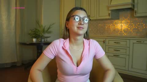 Snapshot of primrosegartrell chatting on 10-28-25, 03:10 Liza online show from 10-28-25, 03:10