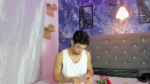 prince_arthur77 online show from 11-09-25, 01:20