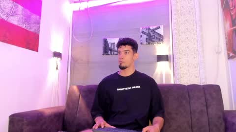 Snapshot of prince_arthur77 chatting on 04-09-26, 01:49 prince_arthur77 online show from 04-09-26, 01:49