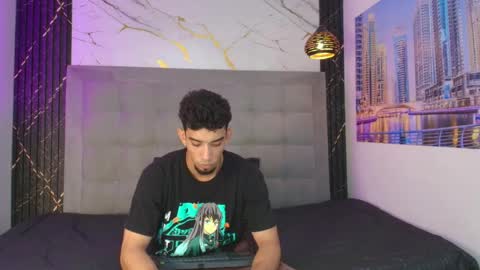 Snapshot of prince_arthur77 chatting on 05-05-26, 01:52 prince_arthur77 online show from 05-05-26, 01:52