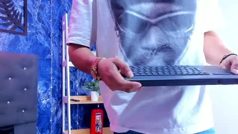 prince_arthur77 online show from 05-20-26, 01:17