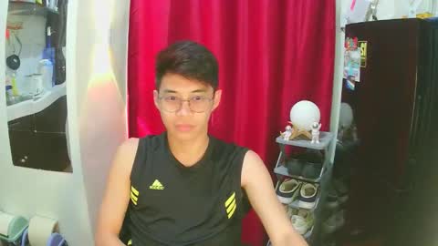 Snapshot of prince_harrison chatting on 10-07-25, 06:16 prince_harrison online show from 10-07-25, 06:16