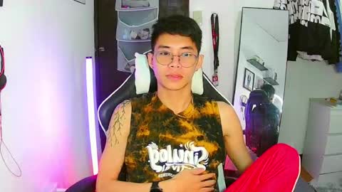Snapshot of prince_harrison chatting on 05-22-26, 03:17 prince_harrison online show from 05-22-26, 03:17