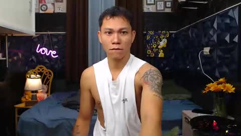 Snapshot of princenavheen chatting on 11-08-25, 06:13 Prince online show from 11-08-25, 06:13