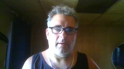 Snapshot of princeofdarkness66 chatting on 06-05-26, 05:07 johnny online show from 06-05-26, 05:07