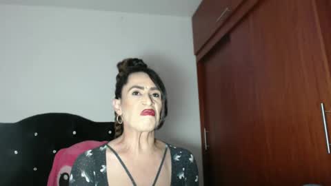 Snapshot of princes_ass111 chatting on 10-12-25, 12:09 Chica Sexy Sexy Ass online show from 10-12-25, 12:09