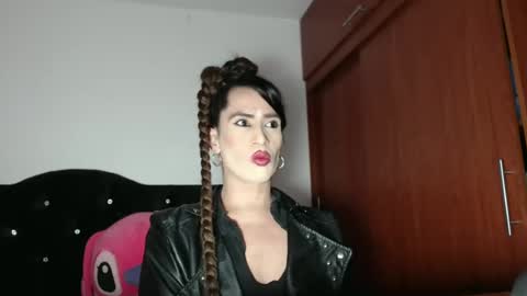 Snapshot of princes_ass111 chatting on 10-20-25, 01:17 Chica Sexy Sexy Ass online show from 10-20-25, 01:17