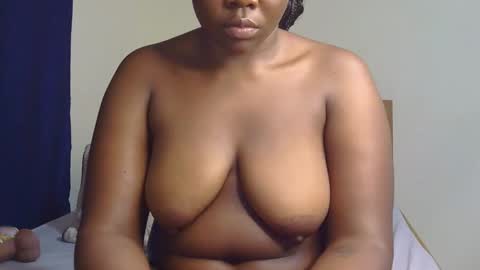 Snapshot of princes_leilani chatting on 02-18-26, 09:44 Queen of nyash online show from 02-18-26, 09:44