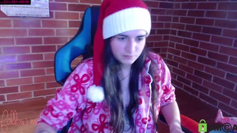 Snapshot of princesa_leia_zathur chatting on 12-27-24, 07:24 Leia online show from 12-27-24, 07:24