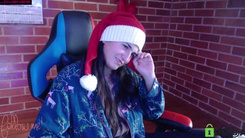 Snapshot of princesa_leia_zathur chatting on 12-29-24, 08:04 Leia online show from 12-29-24, 08:04